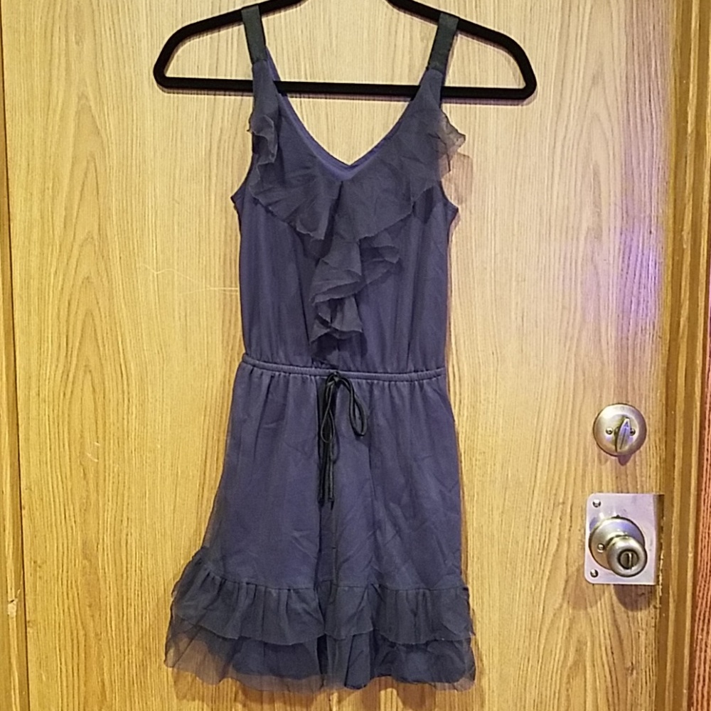 Super cute dress.